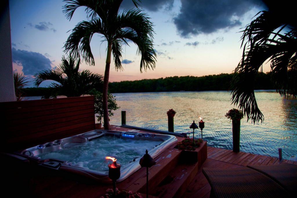 An outdoor hot tub in South Florida